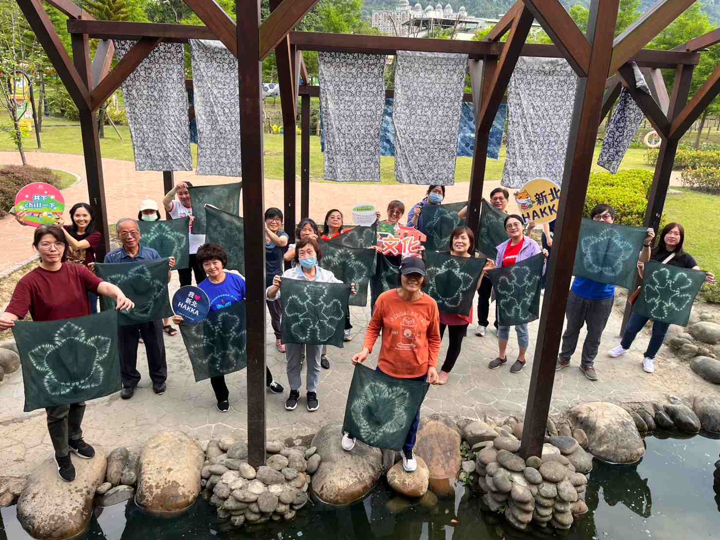 1民眾體驗藍染 1